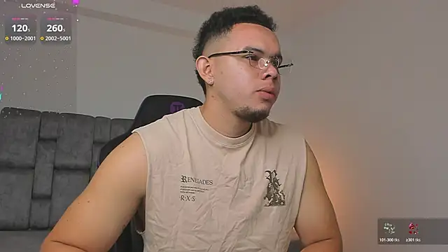 Snapshot of jhotta_fox chatting on 22, 11, 2025 jhotta fox online show from 22, 11, 2025