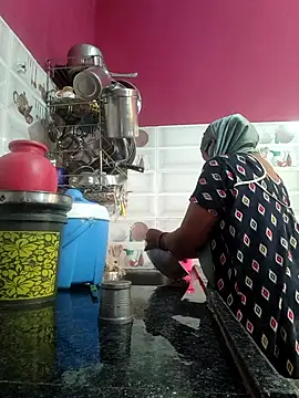 sexychutxxx7 online show from 4, 12, 2025