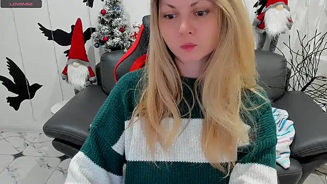 SmilingEmily  online show from 3, 1, 2025