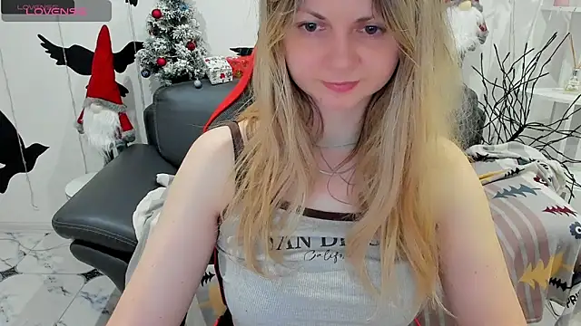 SmilingEmily  online show from 6, 1, 2025