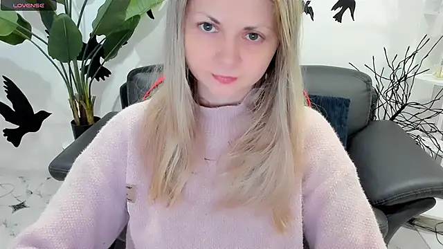SmilingEmily  online show from 23, 1, 2025
