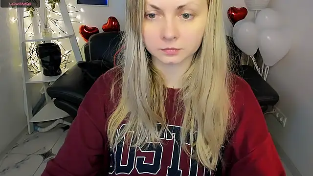 SmilingEmily  online show from 15, 2, 2025