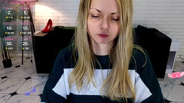 SmilingEmily  online show from 4, 3, 2025