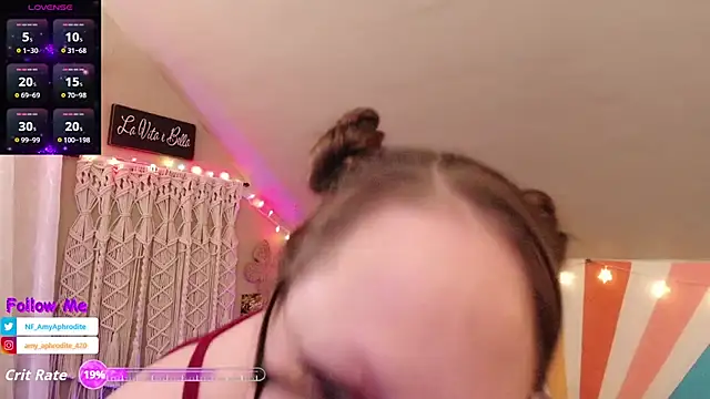 AmyAphrodite online show from 23, 9, 2025