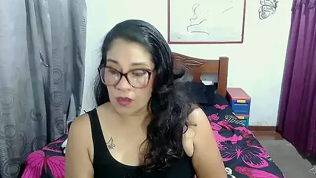 Mistresskloe01 online show from 6, 10, 2025