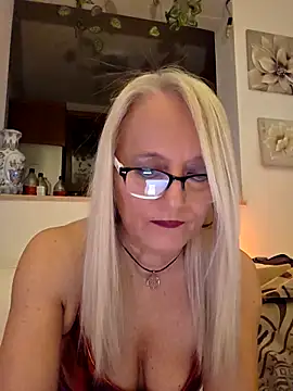 Snapshot of kikkastar chatting on 15, 2, 2026 kikkastar online show from 15, 2, 2026