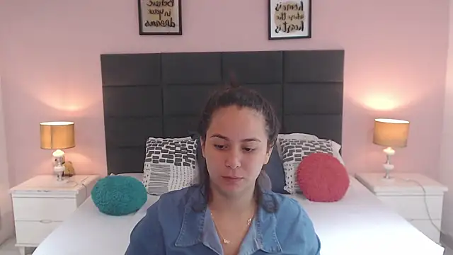 MadisonJenner online show from 19, 12, 2024
