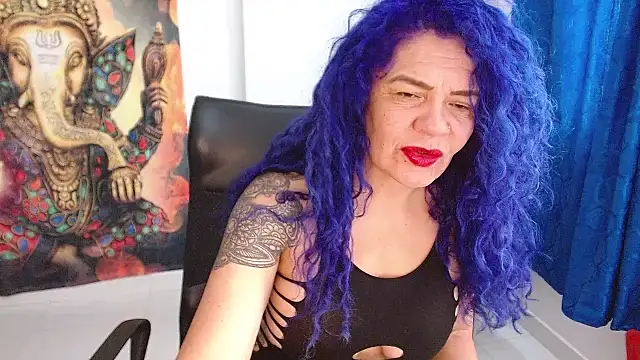 freyadevil333 online show from 5, 1, 2025