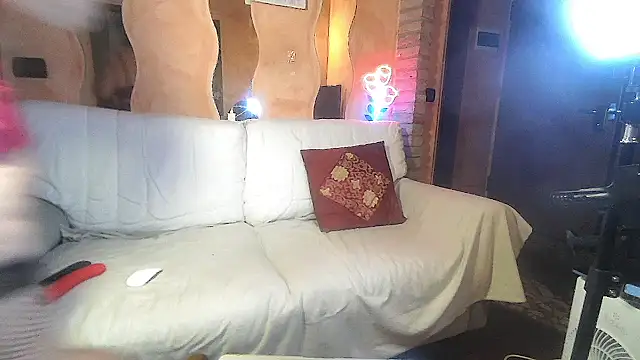 Sunbelxx online show from 9, 11, 2025