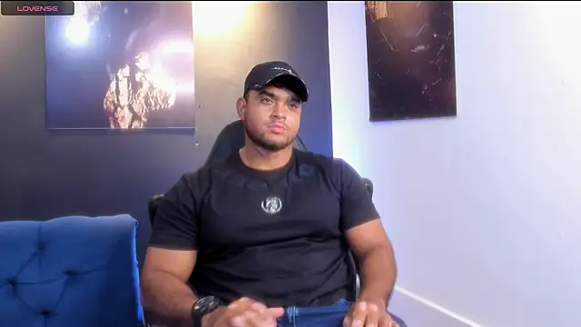 Big furry bear13 online show from 11, 11, 2025