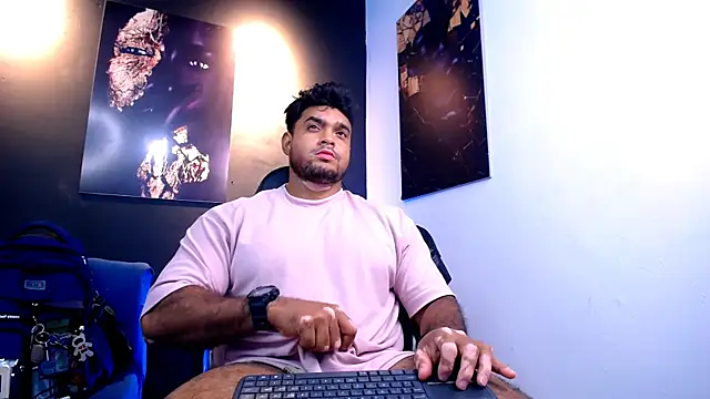 Big furry bear13 online show from 18, 12, 2025