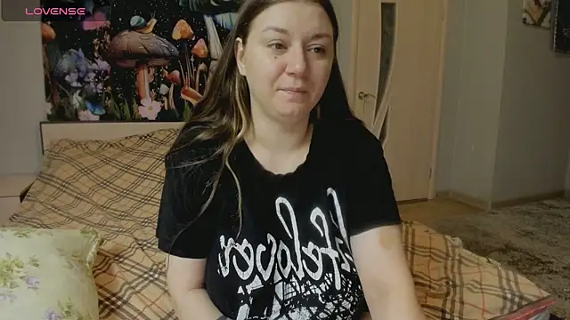 AlisaBacker online show from 30, 10, 2025