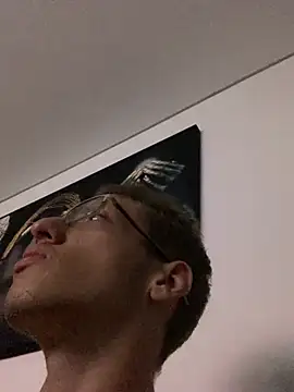 Snapshot of SOYMRX chatting on 1, 2, 2025 SOYMRX online show from 1, 2, 2025