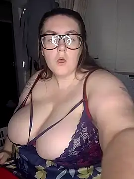 Snapshot of CummingStars98 chatting on 9, 11, 2025 CummingStars98 online show from 9, 11, 2025