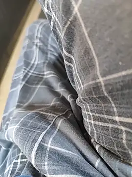 Snapshot of ertance40 chatting on 5, 4, 2026 ertance40 online show from 5, 4, 2026