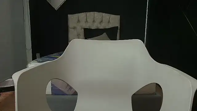 Snapshot of emmars_ chatting on 8, 2, 2025 emmars online show from 8, 2, 2025