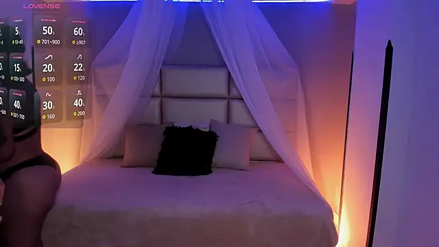 Snapshot of kristen_kassi chatting on 28, 9, 2025 kristen kassi online show from 28, 9, 2025