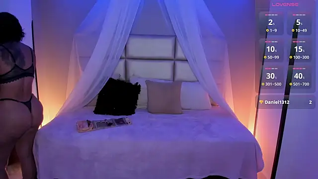 Snapshot of kristen_kassi chatting on 15, 10, 2025 kristen kassi online show from 15, 10, 2025