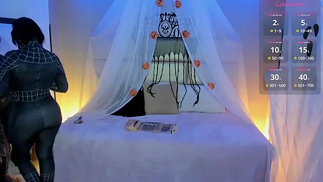 Snapshot of kristen_kassi chatting on 17, 10, 2025 kristen kassi online show from 17, 10, 2025