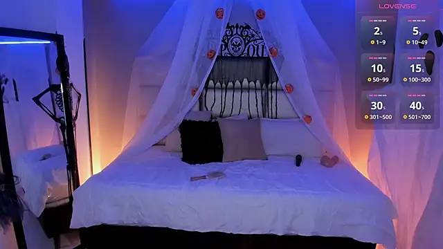 Snapshot of kristen_kassi chatting on 22, 10, 2025 kristen kassi online show from 22, 10, 2025