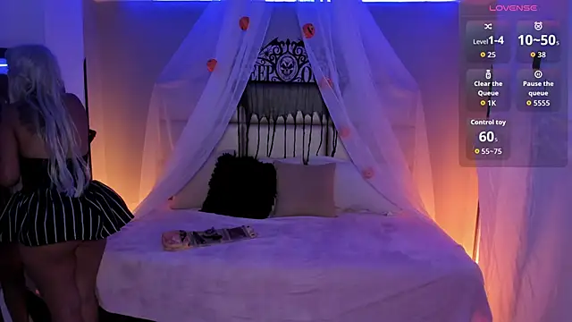 Snapshot of kristen_kassi chatting on 31, 10, 2025 kristen kassi online show from 31, 10, 2025