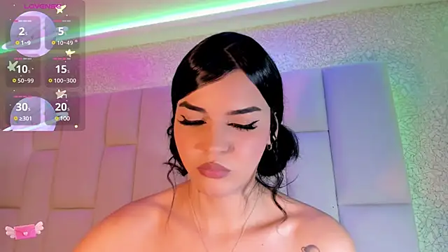 Snapshot of Summer_walkerr chatting on 19, 12, 2024 Summer walkerr online show from 19, 12, 2024