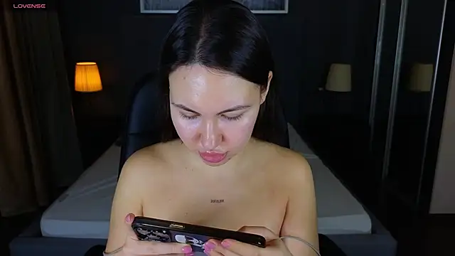 GIGI BENNET online show from 14, 12, 2024