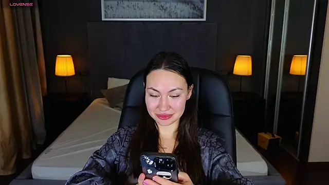 GIGI BENNET online show from 15, 12, 2024