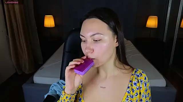 GIGI BENNET online show from 16, 12, 2024