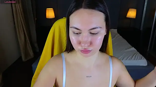 GIGI BENNET online show from 26, 12, 2024