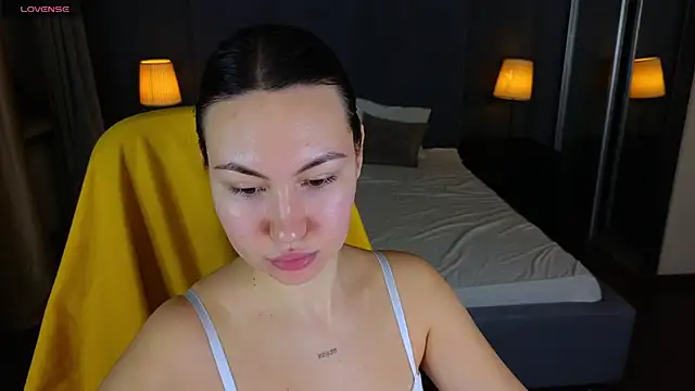 GIGI BENNET online show from 27, 12, 2024