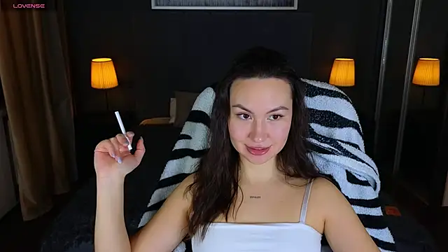 GIGI BENNET online show from 29, 1, 2025