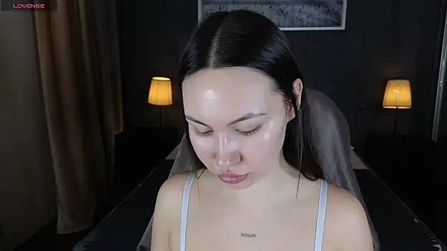 GIGI BENNET online show from 26, 2, 2025