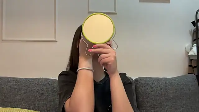 GIGI BENNET online show from 7, 3, 2025