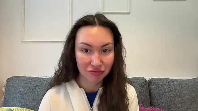 GIGI BENNET online show from 17, 3, 2025