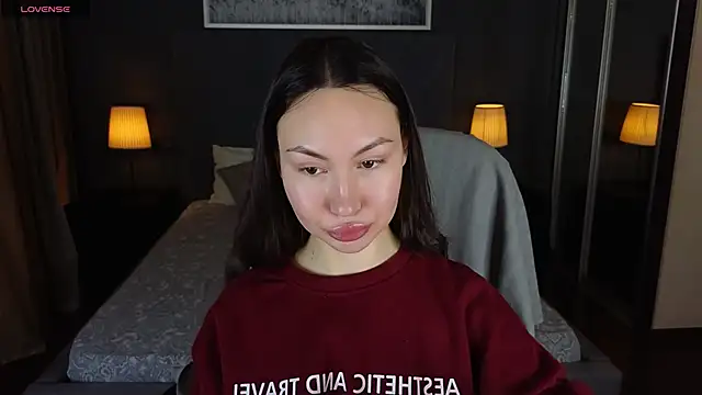 GIGI BENNET online show from 21, 3, 2025