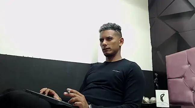Chris Dick23 online show from 27, 12, 2024