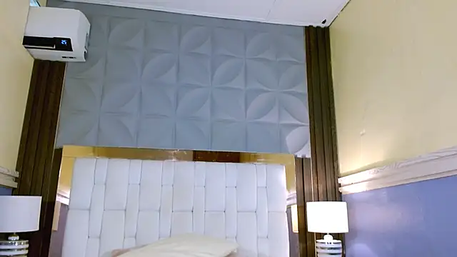 Nicole Ramires online show from 19, 2, 2026