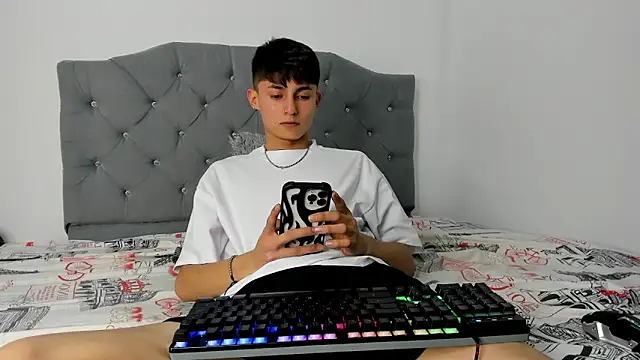 Snapshot of benavides_anthony chatting on 7, 12, 2024 benavides anthony online show from 7, 12, 2024