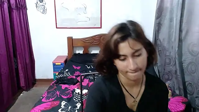 LadyMilk003 online show from 3, 1, 2025