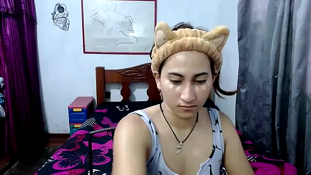 LadyMilk003 online show from 13, 9, 2025