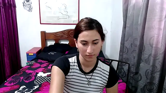 LadyMilk003 online show from 17, 10, 2025