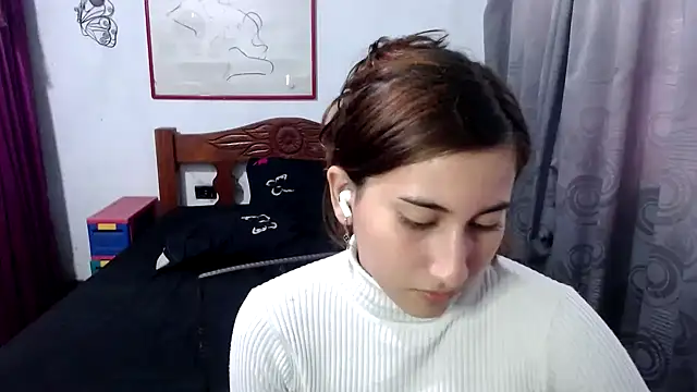 LadyMilk003 online show from 12, 11, 2025