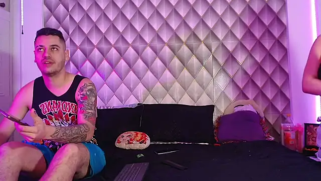 Snapshot of CoupleSwingerLatin chatting on 25, 2, 2026 CoupleSwingerLatin online show from 25, 2, 2026