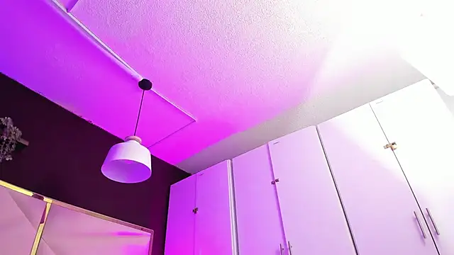 April bowie online show from 22, 11, 2025