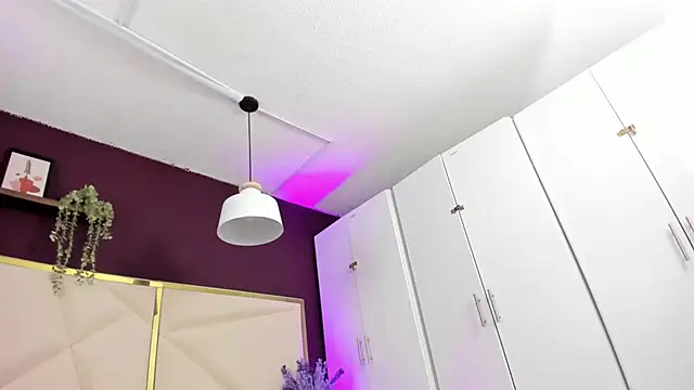 April bowie online show from 26, 2, 2026