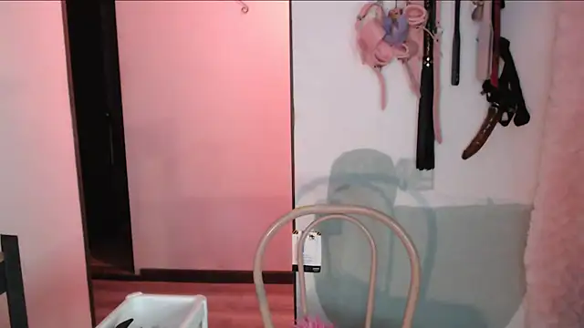 Snapshot of Hellen_dumont chatting on 4, 3, 2026 Hellen dumont online show from 4, 3, 2026