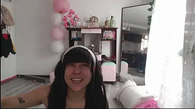 Snapshot of Hellen_dumont chatting on 8, 3, 2026 Hellen dumont online show from 8, 3, 2026