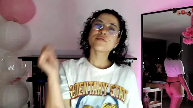 Snapshot of Hellen_dumont chatting on 18, 3, 2026 Hellen dumont online show from 18, 3, 2026