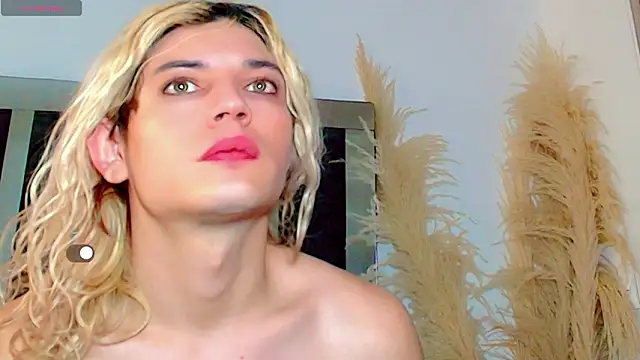 Snapshot of honey_skin chatting on 21, 2, 2026 honey skin online show from 21, 2, 2026